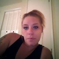 Kristen Lessard's Instagram, Twitter & Facebook