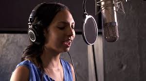 Allie Mcintosh's Instagram, Twitter & Facebook