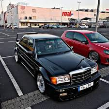 Kak Mozhno Ne Lyubit Takogo Krasauuuvchika Vid Zashkalivaet W201evo Babybenz Comingsoon Kak Mozhno Ne Lyubit Mercedes Benz 190e Mercedes Benz Cars Benz Car