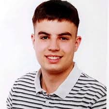 Alexander Renner's Instagram, Twitter & Facebook