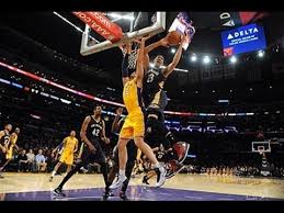 Anthony davis dunk 11719 gifs. Anthony Davis With Two Putback Dunks Against The Lakers Youtube