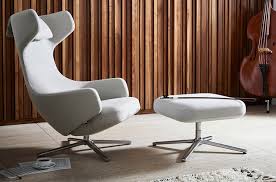 18 plush and comfortable lounge chairs that'll transform your living room. Best Lounge Chairs Modern Lounge Chair Best Bets At Lumens