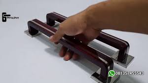 Handle pintu atau pegangan pintu ini terdiri dari beberapa model seperti klasik, solid, antik dan bahkan stainless steel. Handle Pintu Rumah Tarikan Pintu Pegangan Pintu Minimalis Coklat 45 Cm 60 Cm 80 Cm 100 Cm Youtube