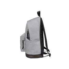 Esta mochila unisex es una mochila sencilla pero práctica y útil, una mochila espaciosa y muy amplia, ideal para transportar todo. Sac A Dos Eastpak Wyoming Couleur Gris La Cartablerie
