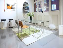 Born in ireland as a painter's daughter, gray gravitated to fine arts. Aram Store On Twitter Dining With Eileengray Bar Stool No 2 Roquebrune Chairs Double X Table Kilkenny Rug All By Eileen Gray Cassina Les Grands Trans Parents Mirror By Manray