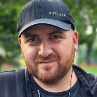 90+ perfiles de «Marks»