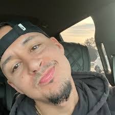 Wanda Valentin's Instagram, Twitter & Facebook