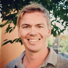 Nacka Musikklasser fyller 40 år, och i samband med det vill vi lyfta fram  fyra skatter som burit och bär, förvaltar och utvecklar oss: musiklärarna Anna,  Filip, Johan och Daniel, genom att