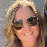 Deana Massey's Instagram, Twitter & Facebook