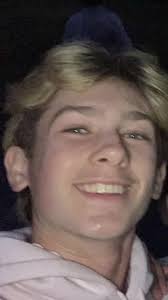 DO YOU SHIP?? @noahmarlow @darya