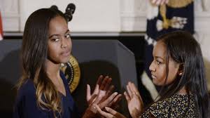 She is the eldest daughter of former she has one younger sister, sasha obama. Malia Obama Promiflash De