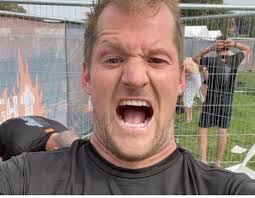 Jonathan Usher's Instagram, Twitter & Facebook