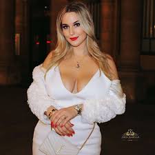 Anna Marisax - YouTube