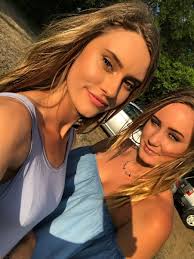 Brooklyn Lewis (@brooklynPlewis)