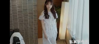 Who is she? Whats the code? : rjav