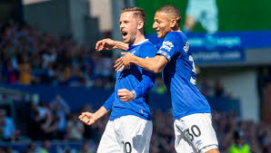 They have been put onto the back foot by everton in the last few minutes, they need to establish some manchester united manager ole gunnar solskjaer believes he is still the right man to turn around the club's fortunes and retains the backing of the hierarchy at old trafford. Everton Vs Manchester United 4 0 Highlights See All The Goals