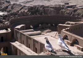 5 دی گرامی و بم همیشه زنده و شاداب...