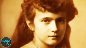 Top 10 Ridiculous Facts About North Korea