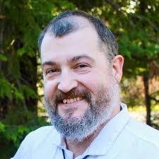 Darcy Booth's Instagram, Twitter & Facebook