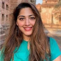 Laila Weusi's Instagram, Twitter & Facebook