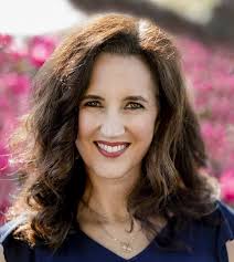 Dr. Alexandra Solomon