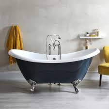Wir bieten zwei arten von materialien an: Freistehende Badewanne Mit Erhohten Ruckenschragen Steingrau 1750mm X 730mm Mittelablauf Fusse In Chrom Elton