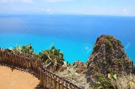 Hitta och boka campingplatser i kalabrien från 123,86 kr per natt. Blick Auf Capo Vaticano In Der Nahe Von Tropea In Kalabrien Italien Lizenzfreie Fotos Bilder Und Stock Fotografie Image 86581640