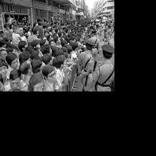 At lee funeral home and crematory in little river, south carolina, we believe the vibrant lives of our friends and neighbors deserve uniquely personalized memorial tributes. Bruce Lee Funeral Crowds In Hong Kong Unknown Google Arts Culture