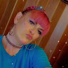 Charli XCX & George Daniel are officially married 🔔 The couple tied the  knot at Hackney Town Hall in London yesterday during a low-key ceremony  with only their closest friends and family