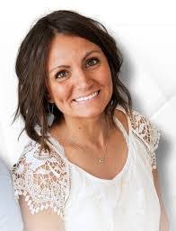 Dana Weimer's Instagram, Twitter & Facebook