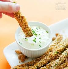 Frites D Asperges Vertes Des Frites De Legumes Legeres A Cuire Au Four Elle A Table Asperges Sautees Legumes Frits Frites D Asperges