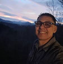 Meeting friends in Aiken with a 3-year-old son