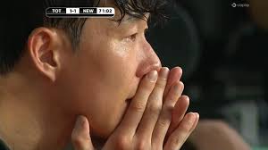 Son ends Spurs career with guard of honour