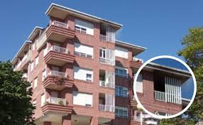Una hora por castro urdiales. Un Incendio En Un Piso En Castro Urdiales Obliga A Evacuar A Todos Los Vecinos Del Edificio El Diario Montanes