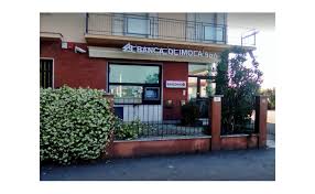 P.zza galvani, 4/a 40124, bologna, bologna, italia telefono: La Banca Di Imola Al Piu Presto Riaprira La Filiale Di Spazzate Sassatelli Danneggiata Dopo L Esplosione Sabato Sera