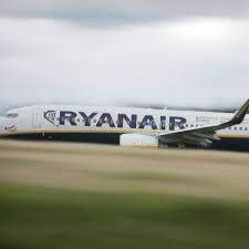 Book cheap flights direct at the official ryanair website for europe's lowest fares. Spiegel Ryanair Maschine Entging In Memmingen Nur Knapp Absturz Der Spiegel