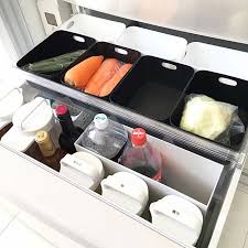 紙袋やケース使ってすっきり 野菜室の整理収納法 冷蔵庫 収納 収納 野菜室 収納