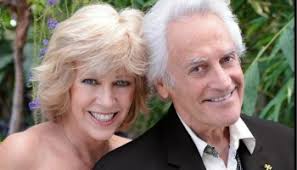 Vocalist Eline Fleury Drops Single