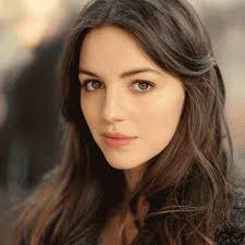 jaký je věk ella hunt, bio, čisté jmění 2022, výška