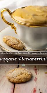 Amaretti Oder Amarettini Kleine Italienische Makronen Dailyvegan Rezept In 2020 Makronen Rezepte Lebensmittel Essen