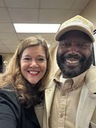 Angie Giddens's Instagram, Twitter & Facebook