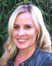 Angela Ettinger's Instagram, Twitter & Facebook