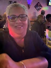 Let's welcome our new members: Welcome new Vegan Beginners! Tell us where  you are from?? Don't forget to get your 100 mouth watering plant-based  recipe cookbook. Check the first comment: Kerri Martin,