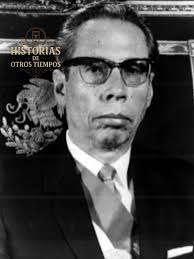 La Calzada de la Ermita y 2 de Abril, Hoy Avenida Revolución y Martí. !!  😃👍🏻