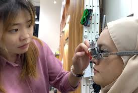 Orthokeratology Lens Fitting