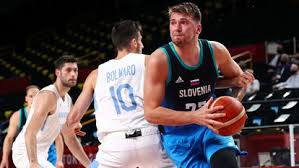 It is a member of the fiba americas, and it is responsible for the men's and the women's national teams. Argentina Vs Eslovenia Luka Doncic Revoluciona Los Juegos Con Una Actuacion Antologica Juegos Olimpicos 2021 El Pais