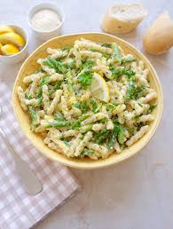 Lemon Asparagus Pasta Is A One Pot Easy Vegetarian Meal Recipe Lemon Asparagus Pasta Vegetarian Recipes Easy Asparagus Pasta