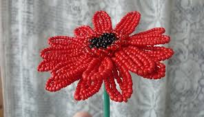 ¡personalmente, creo que esto es mucho más fácil!. Flor Con Cuentas