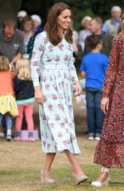 In fact, her style is so beloved, she's created a. 6 Kate Middleton Approved Fashion Essentials To Rent On A Budget Entertainment Tonight