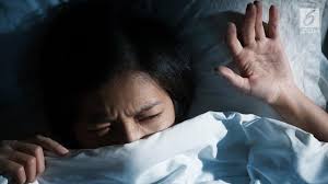 Sebagaimana kita ketahui, mimpi bukanlah hanya sekadar bunga tidur saja, tetapi sesungguhnya selalu membawa pesan atau makna tersendiri untuk anda. Ini 5 Tafsir Di Balik Mimpi Buruk Anda Menurut Psikolog Global Liputan6 Com